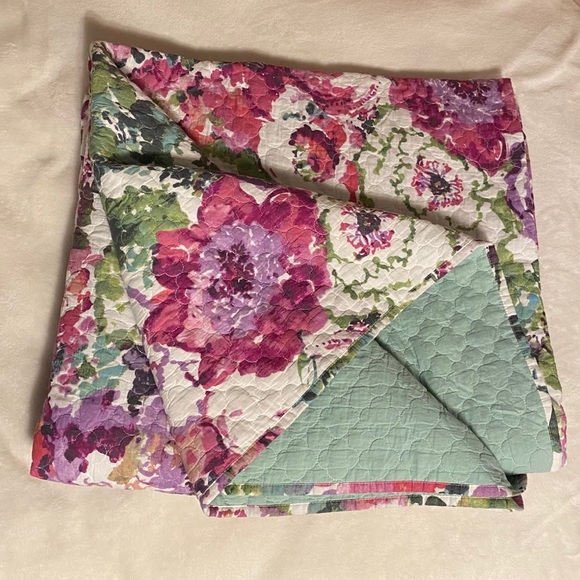 Lc Lauren Conrad Bedding Lc Lauren Conrad Watercolor Garden Cloud Quilt Set Poshmark